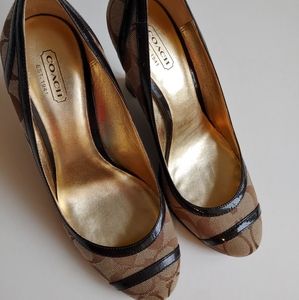 Woman's Coach Shoes